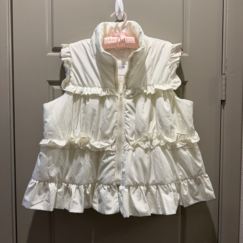TCEC Ruffle Trim Vest Cream Tiered Puffer Sleeveless Jacket CV1240 Medium NEW